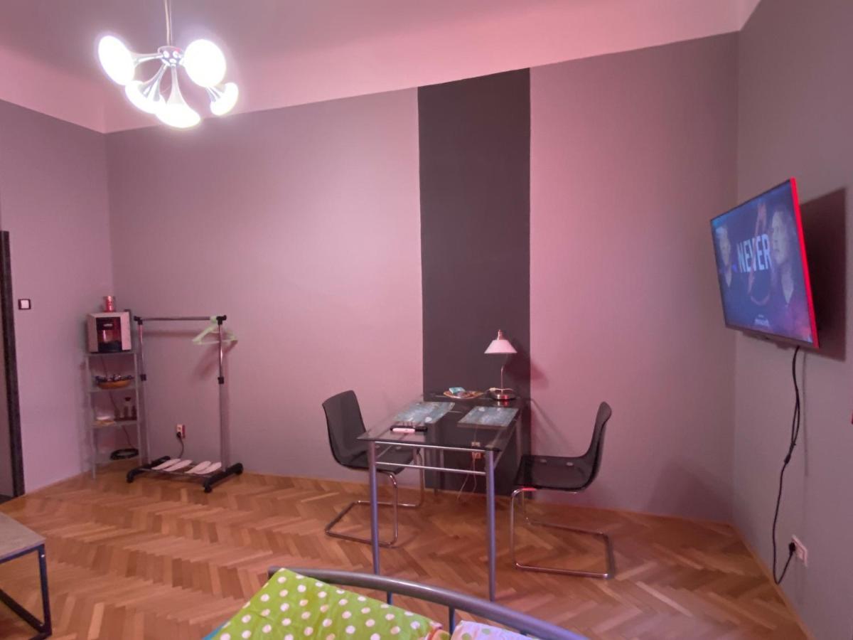 Apartment B42 Bed And Cafe Praha Exteriér fotografie