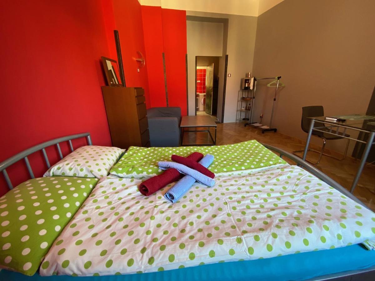 Apartment B42 Bed And Cafe Praha Exteriér fotografie